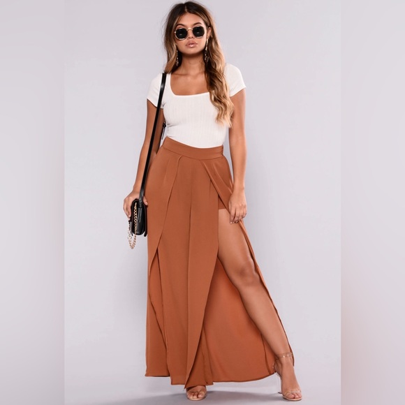 Fashion Nova Wide Leg Slit Pants - Picture 1 of 5